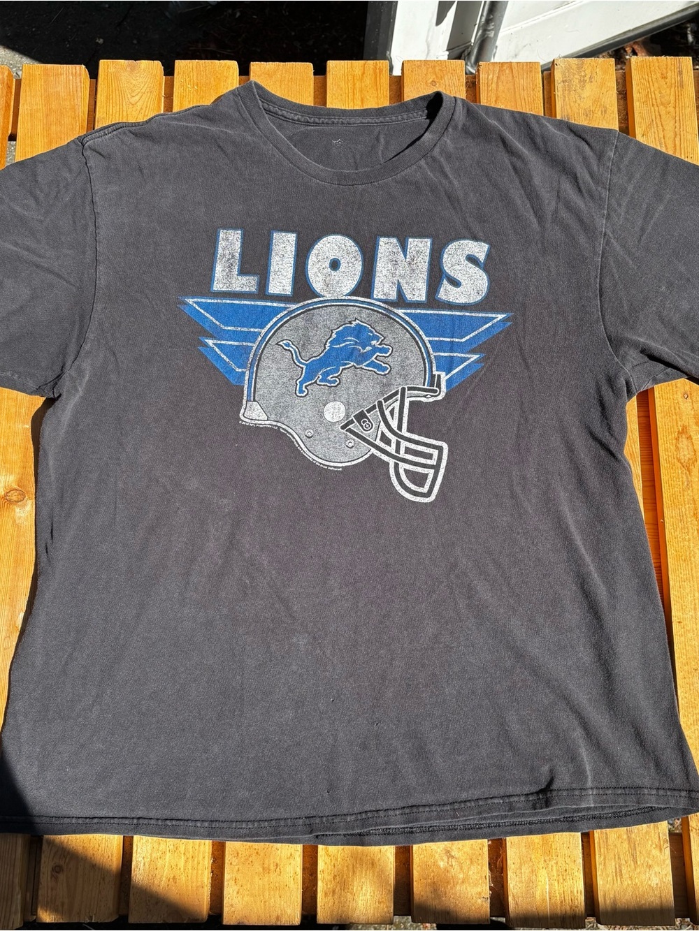 Detroit Lions NFL Helmet Graphic T-Shirt 2014 Black Size Large